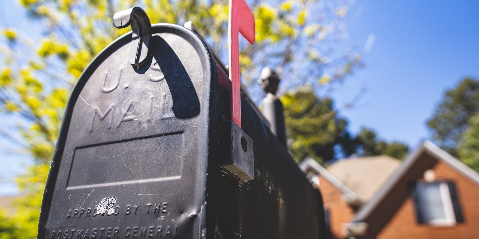 pexels-abstrakt-xxcellence-studios-2217613 Mailbox
